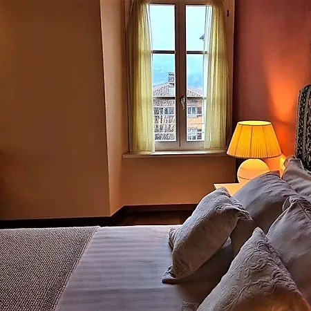 מלון Piazza Vecchia 4*