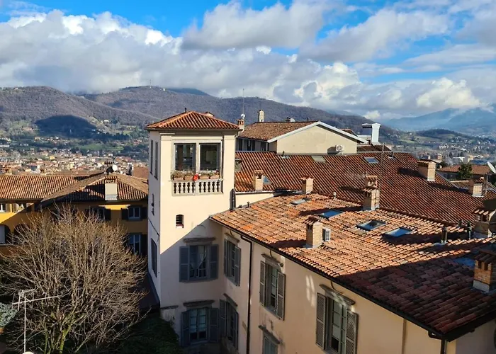 Piazza Vecchia 4* Bergamo