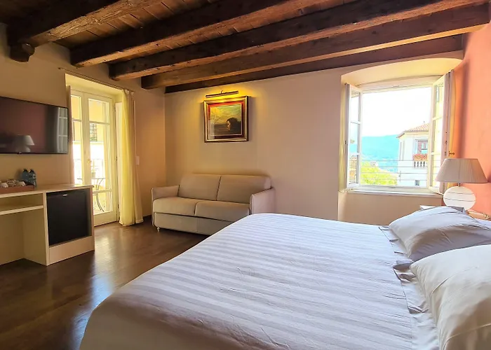 Piazza Vecchia 4* Bergamo