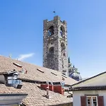 Piazza Vecchia Hotel